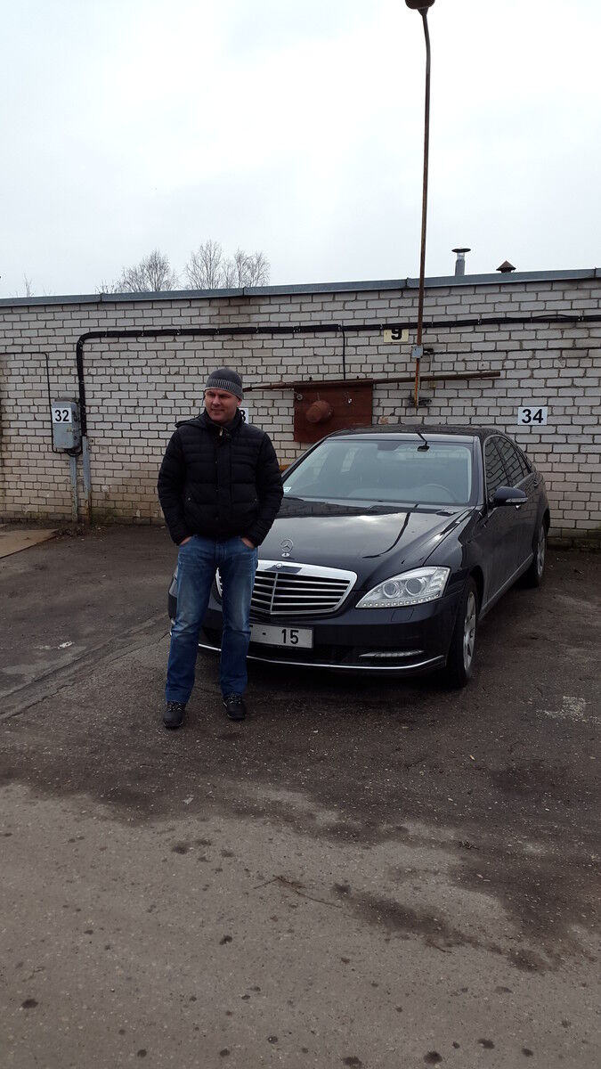  5942399  Sergej, 52 ,    