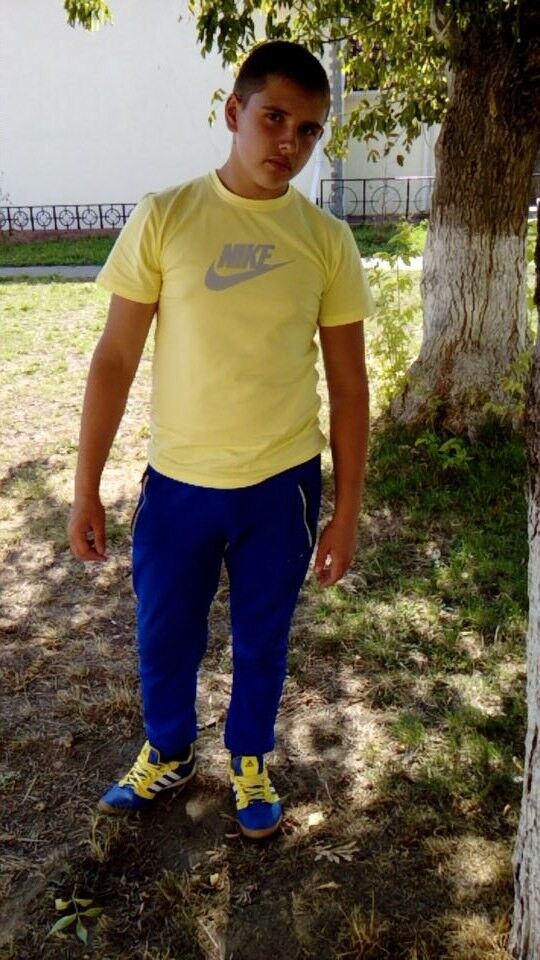  5326289  Pavel, 32 ,    