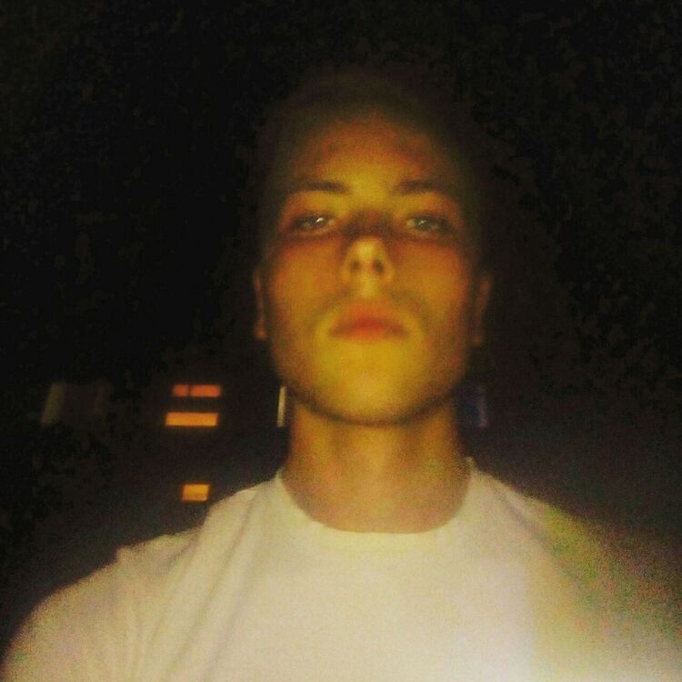  16991539  Villa, 25 ,    