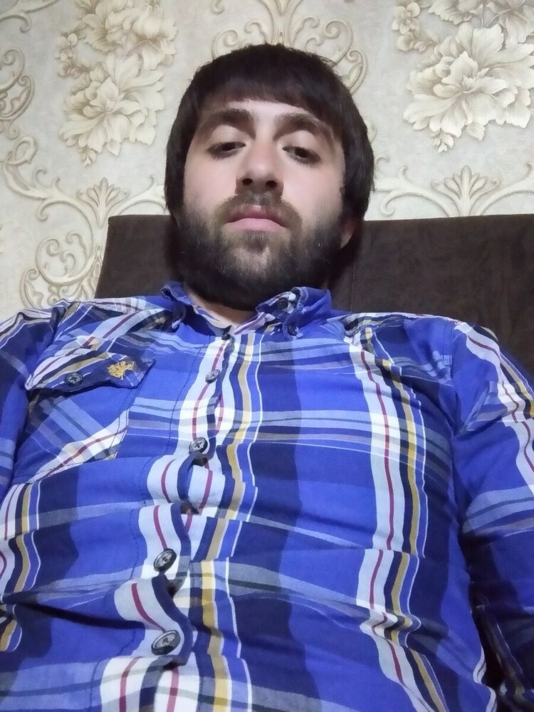  21491519  Andro, 31 ,    