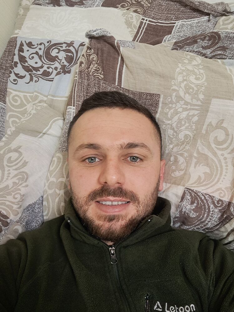  34011899  Ercan, 37 ,    