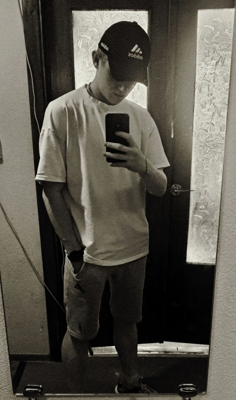  44636359  Vadim, 20 ,    