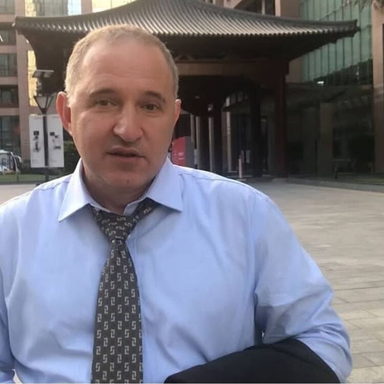  ,   Mark, 60 ,     , c 