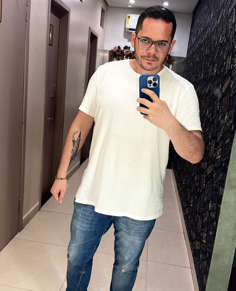  49609569  Marcos, 38 ,    --