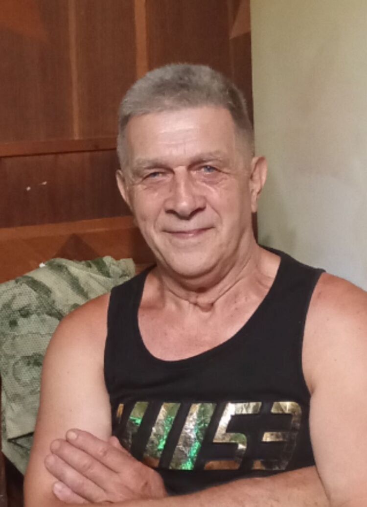  46685359  , 72 ,    