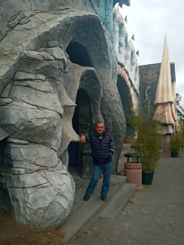  34053979  Aslan, 56 ,    