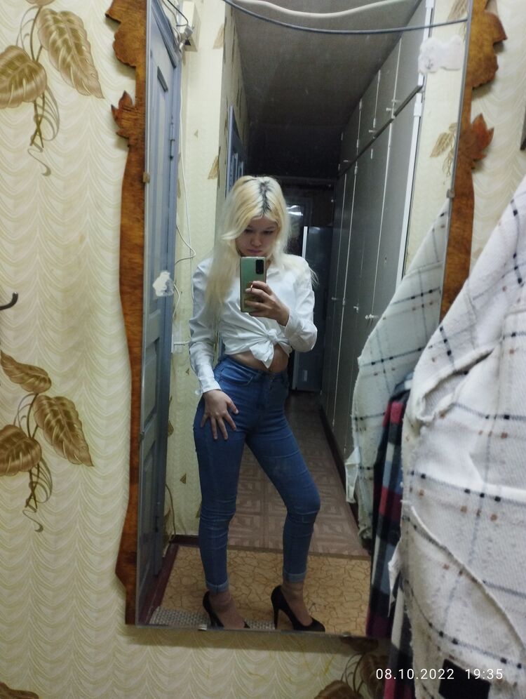  30238639  Oksana, 21 ,     