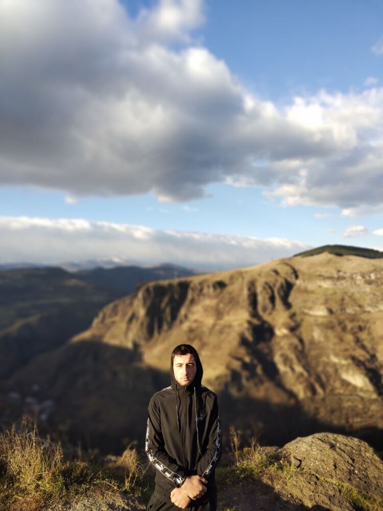   ,   Arshak, 22 ,   ,   , 