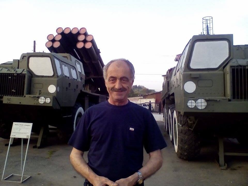  8086709  Eduard, 58 ,    