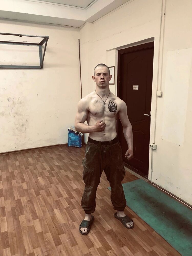  ,   Daniil, 21 ,   ,   
