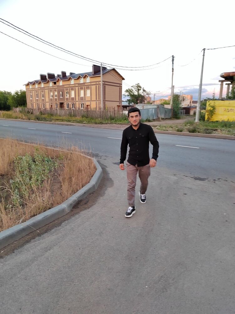  28279509  Ali, 26 ,    