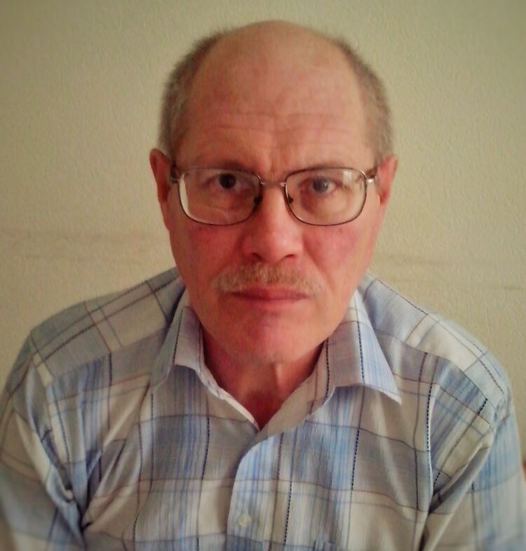  24431589  Andrei, 61 ,    