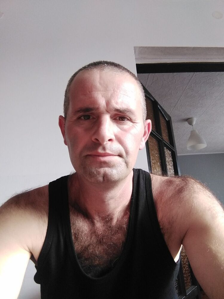  28517289  , 35 ,    Lesna