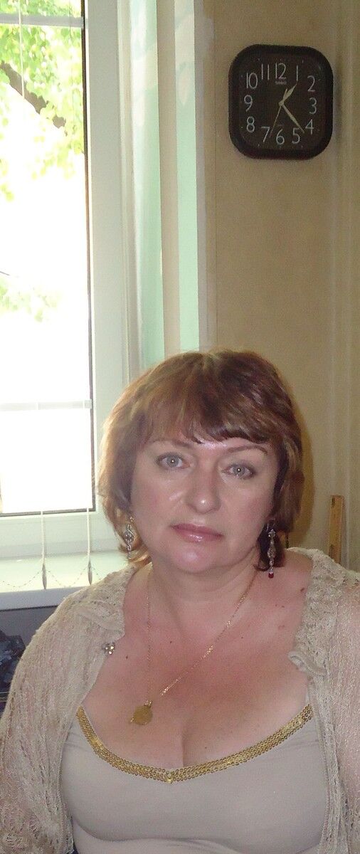  10093339  Juliya, 61 ,    