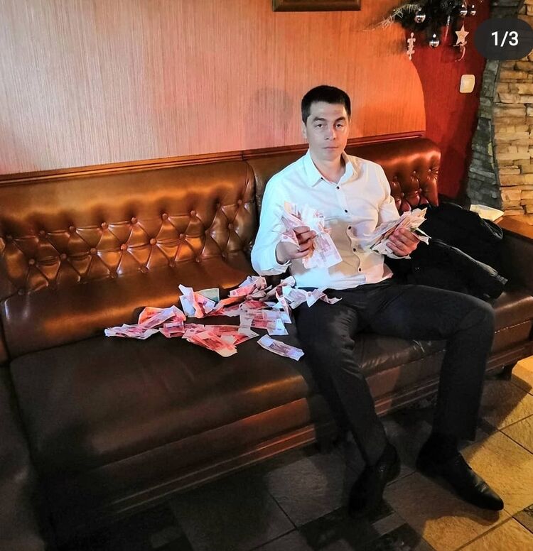 ���� 23069619 ������� ���������, 42 ����, ���� ���������� � ������������