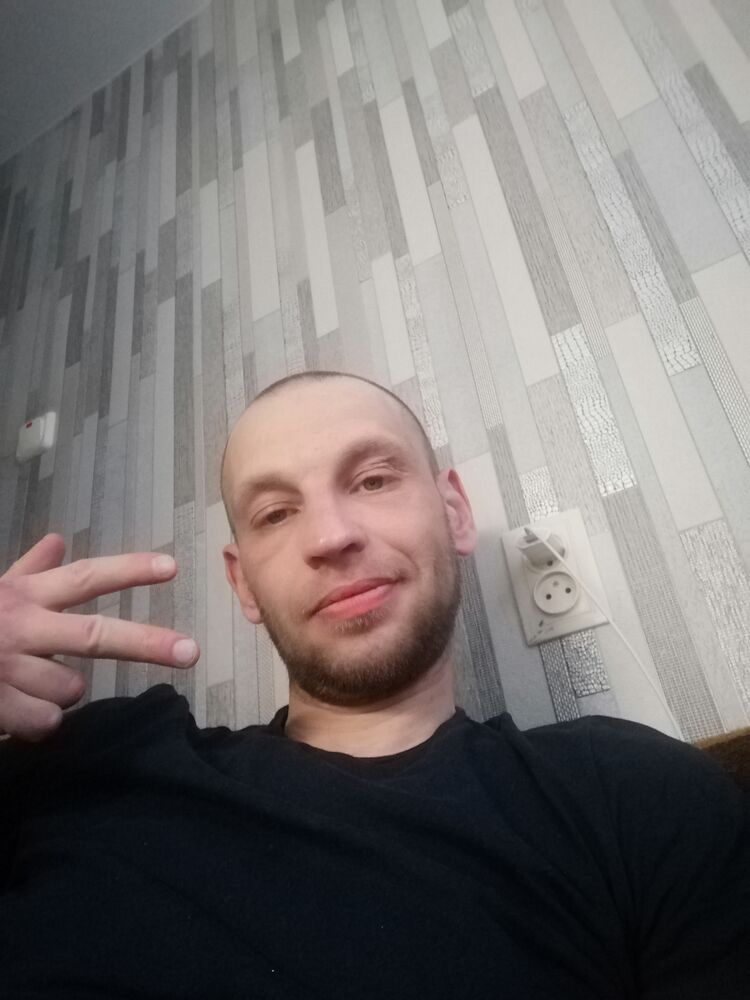  26795379  , 37 ,     