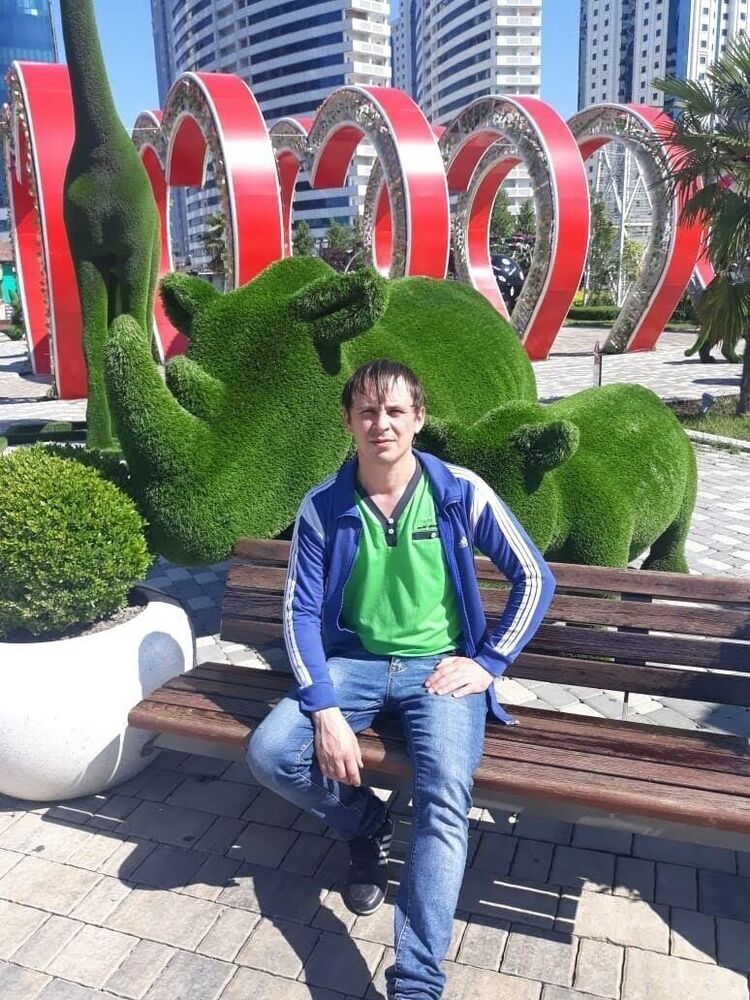  37773779  , 40 ,    