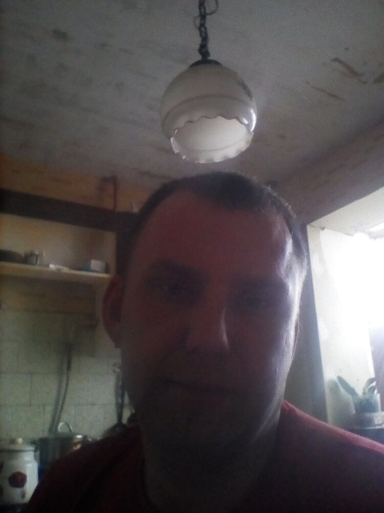  22608069  , 37 ,    
