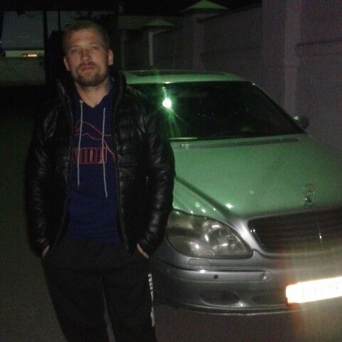  10718599  Dima, 35 ,    