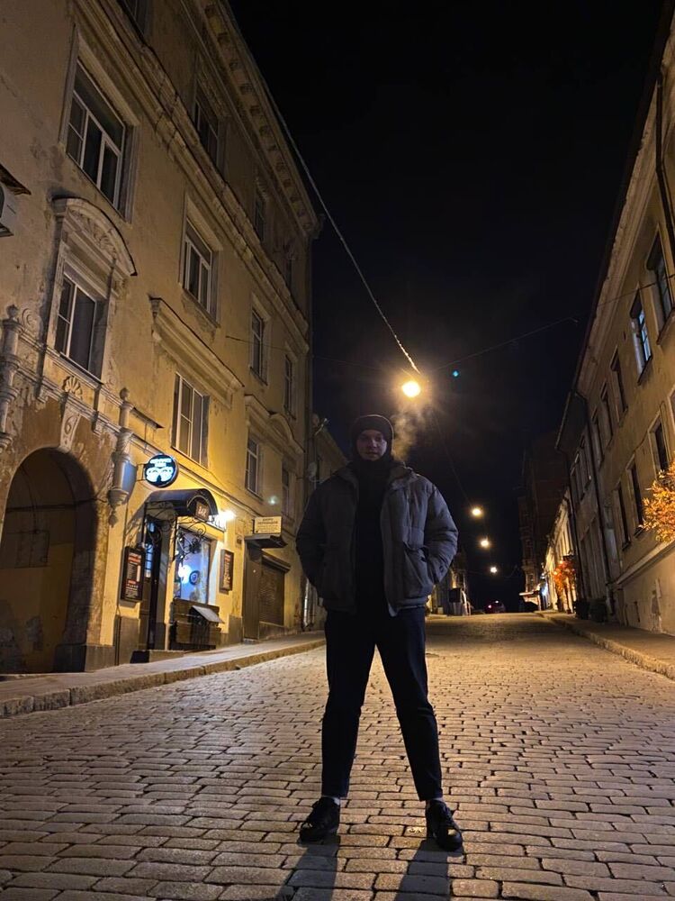  54134599  , 25 ,    -