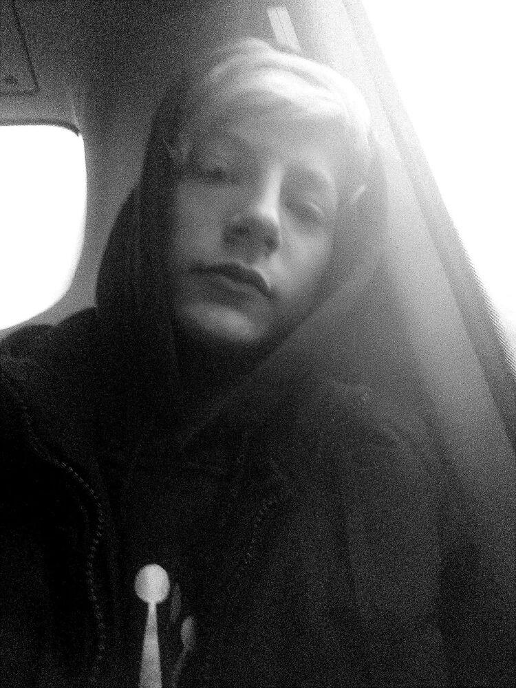  ,   Vlad, 22 ,   ,   