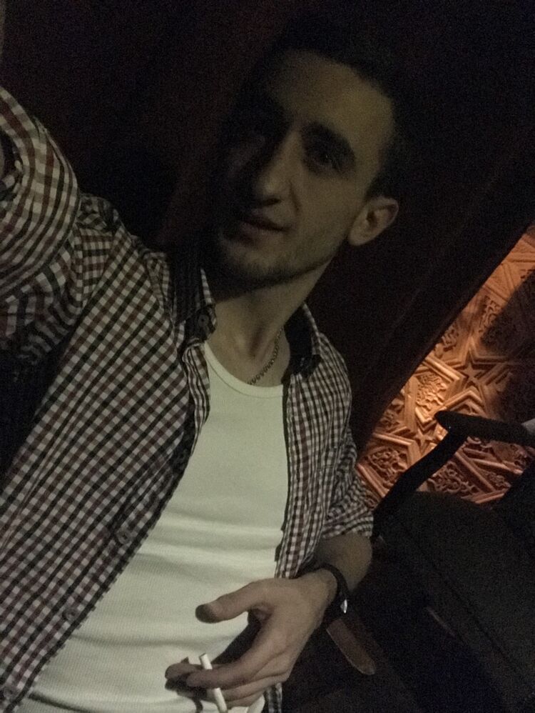  15663149  , 29 ,    