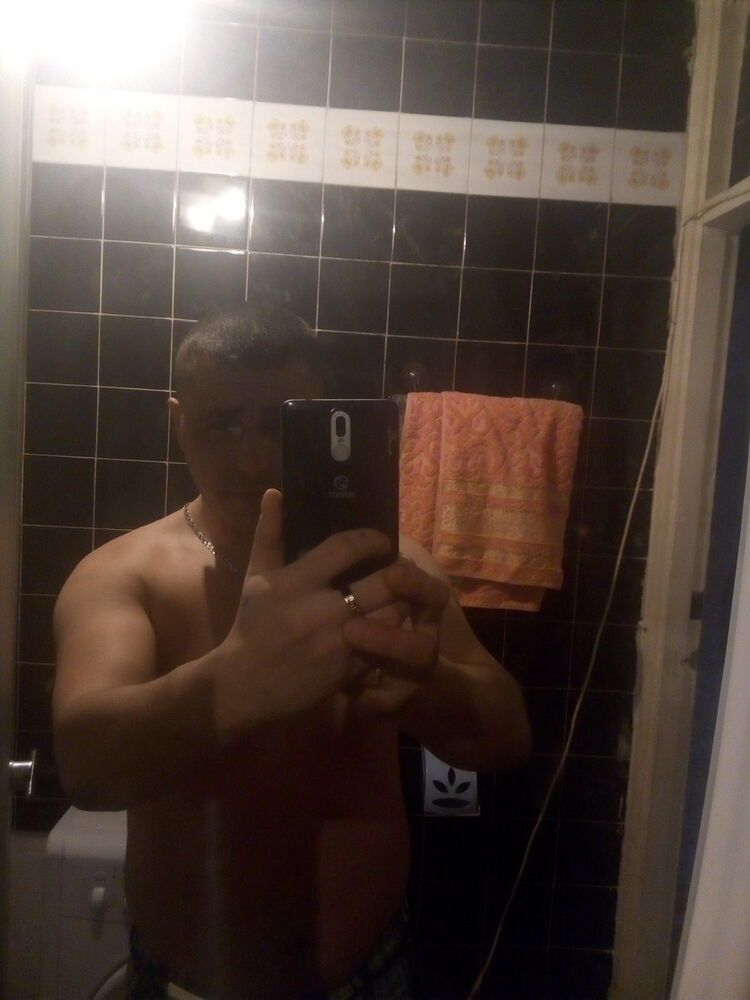  ,   Alex, 43 ,   ,   , c , 