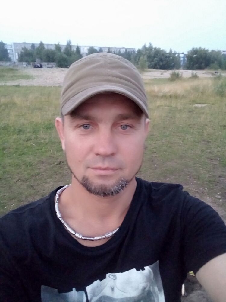  30311529  , 49 ,    