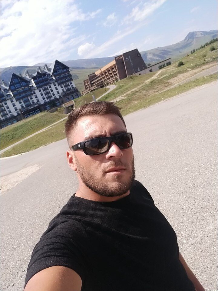  ,   Alik, 31 ,   ,   