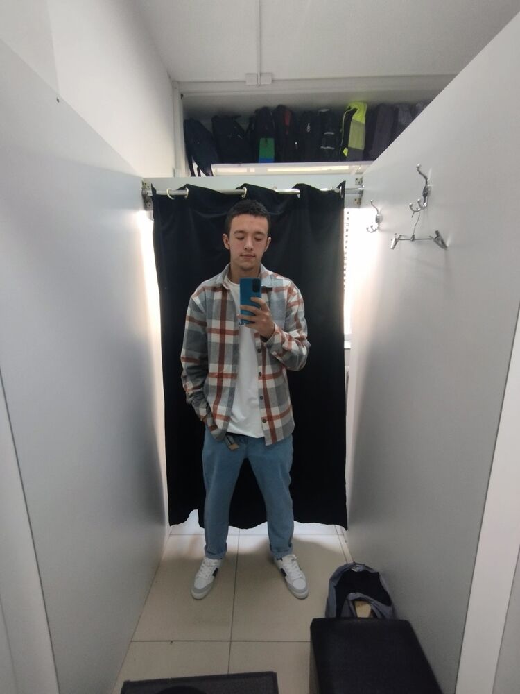  39311509  Danil, 21 ,    