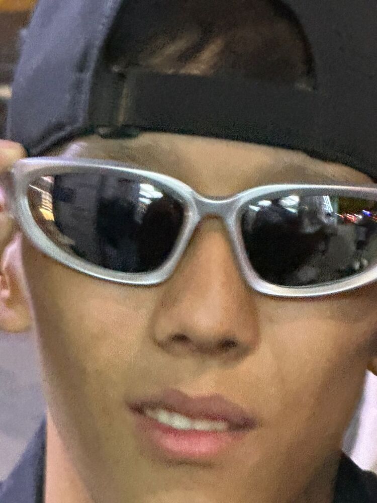  -,   Labrinth, 24 ,   ,   