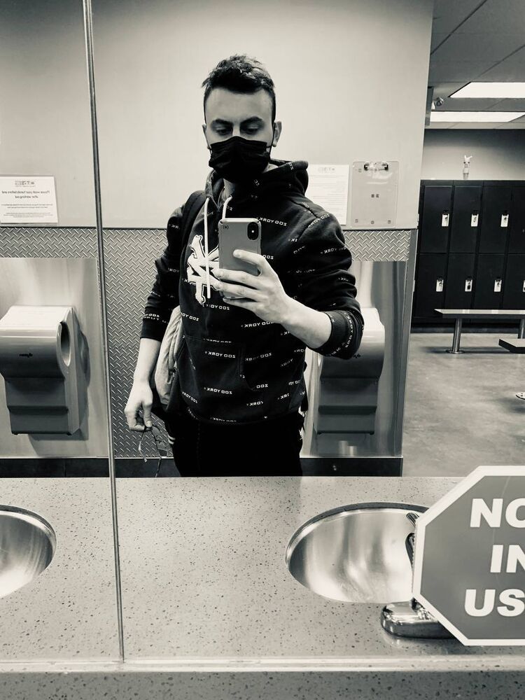  22840379  Archi, 28 ,    