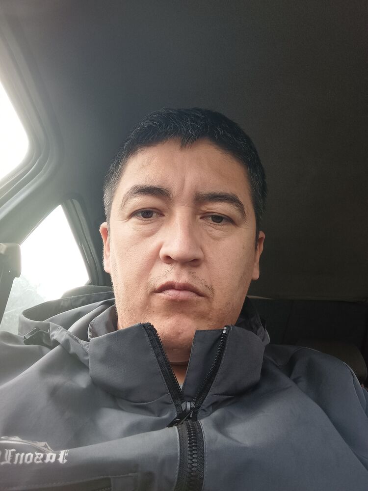  43197609  Azat, 35 ,    