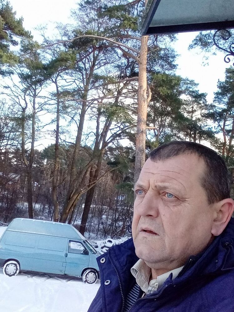  43681339  , 25 ,    