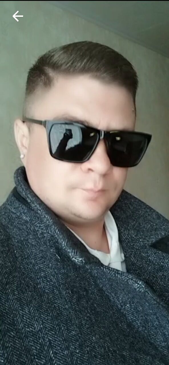  38856459  Aleksey, 40 ,    