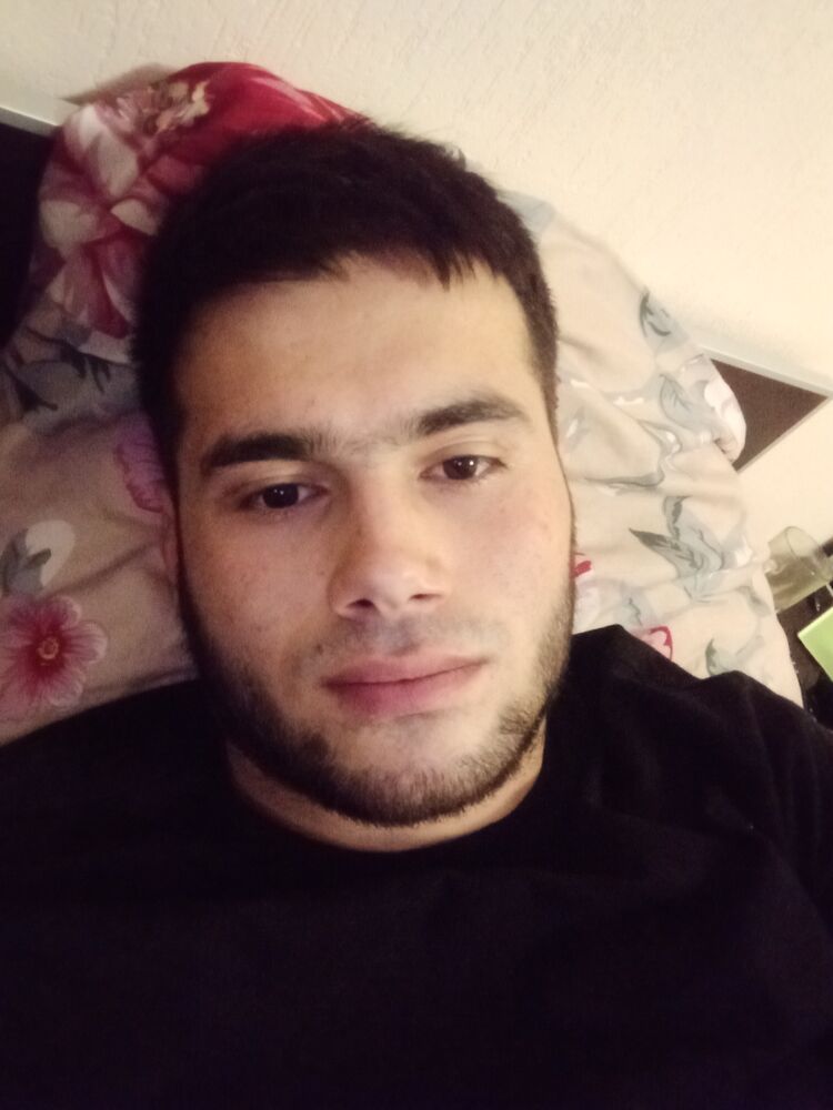  40886449  , 27 ,    