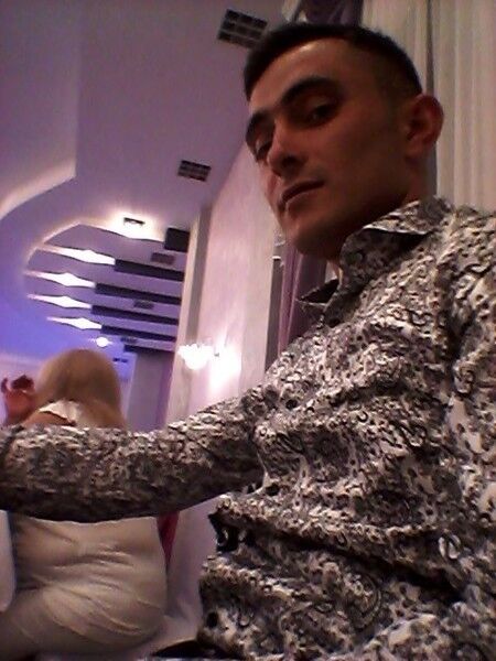  ,   Artem, 38 ,  