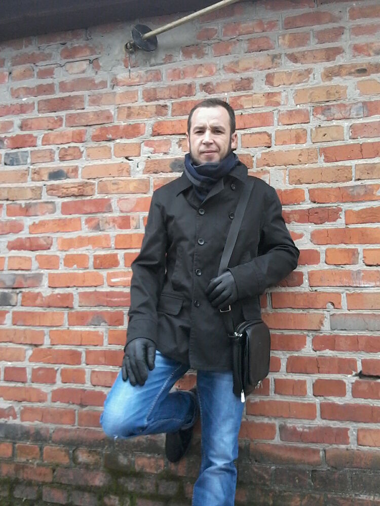  ,   Alex, 42 ,   ,   , c 
