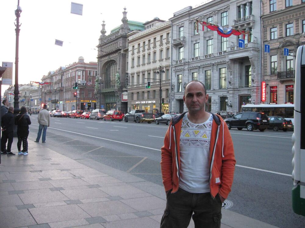  51060079  Murat, 52 ,    