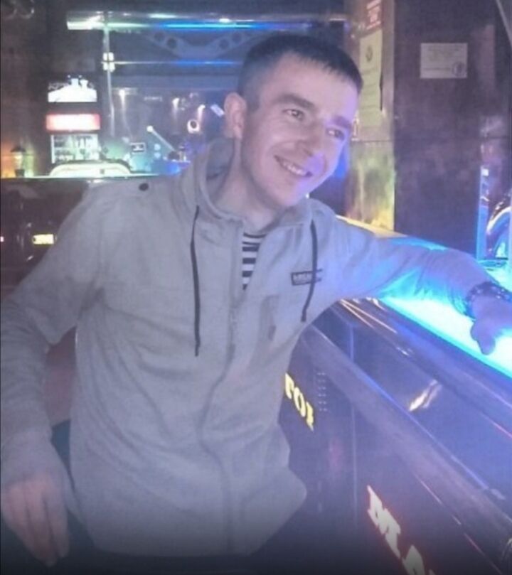  22766419  , 37 ,    -