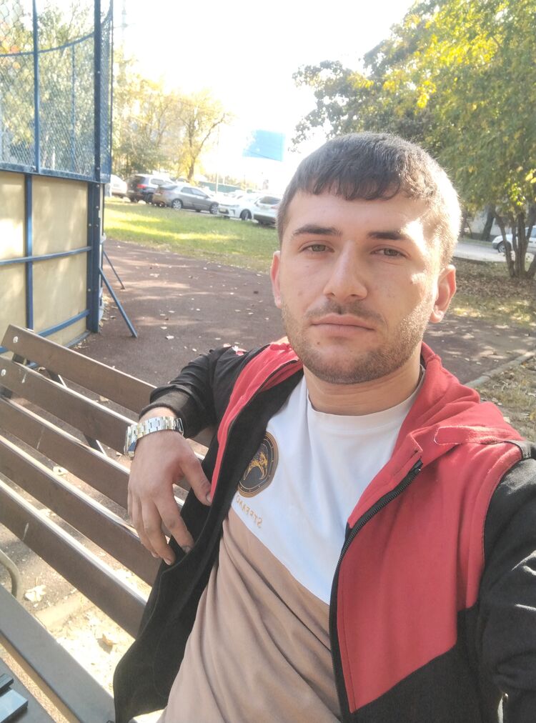  42206149  Murad, 26 ,    