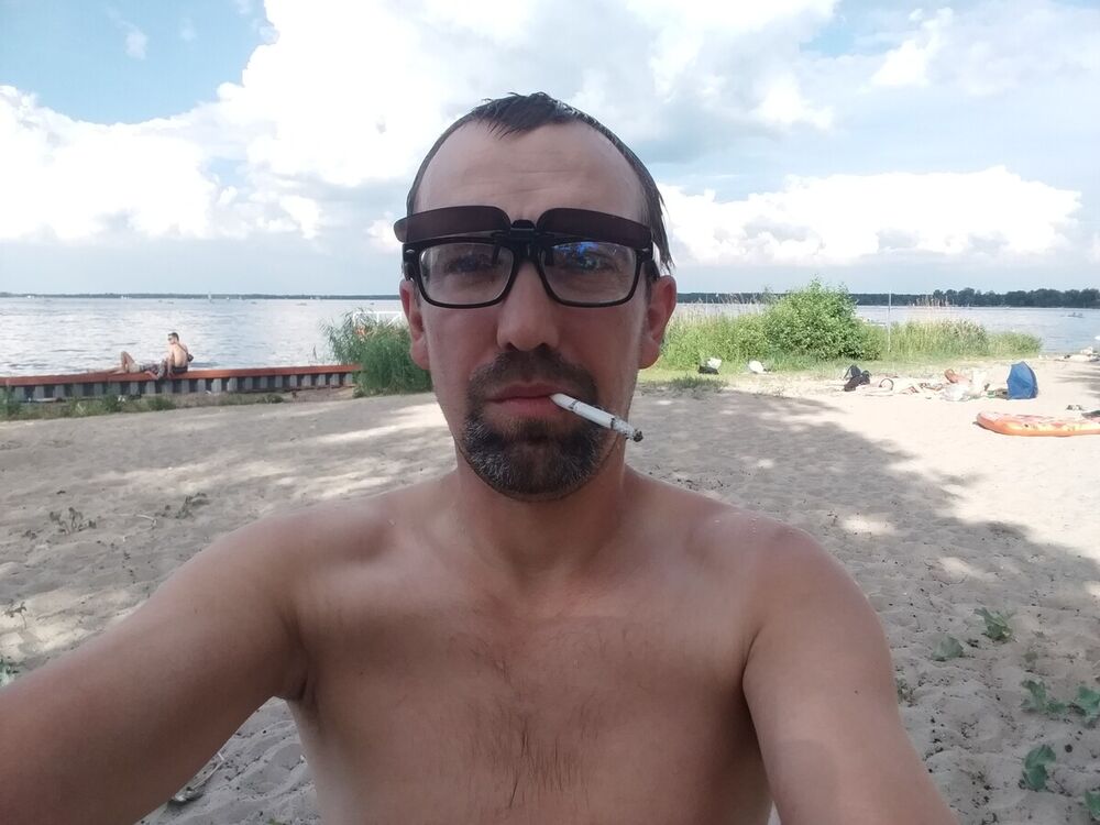  21573549  , 43 ,    