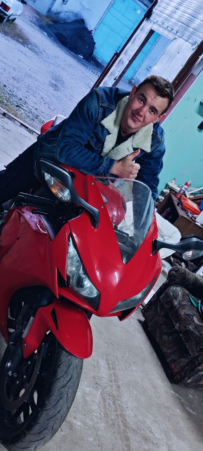 43680099  , 24 ,    