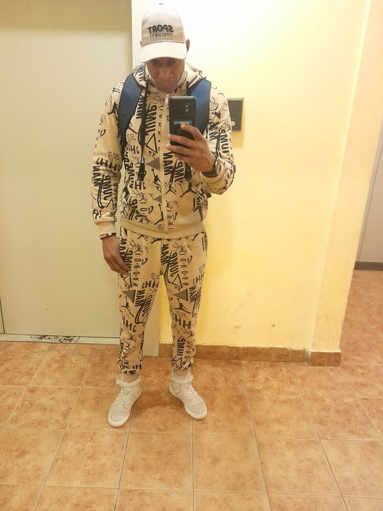 ���������� ������, ���� ������� Ferrer, 39 ���, ������������ ��� ������, ����� � ���������