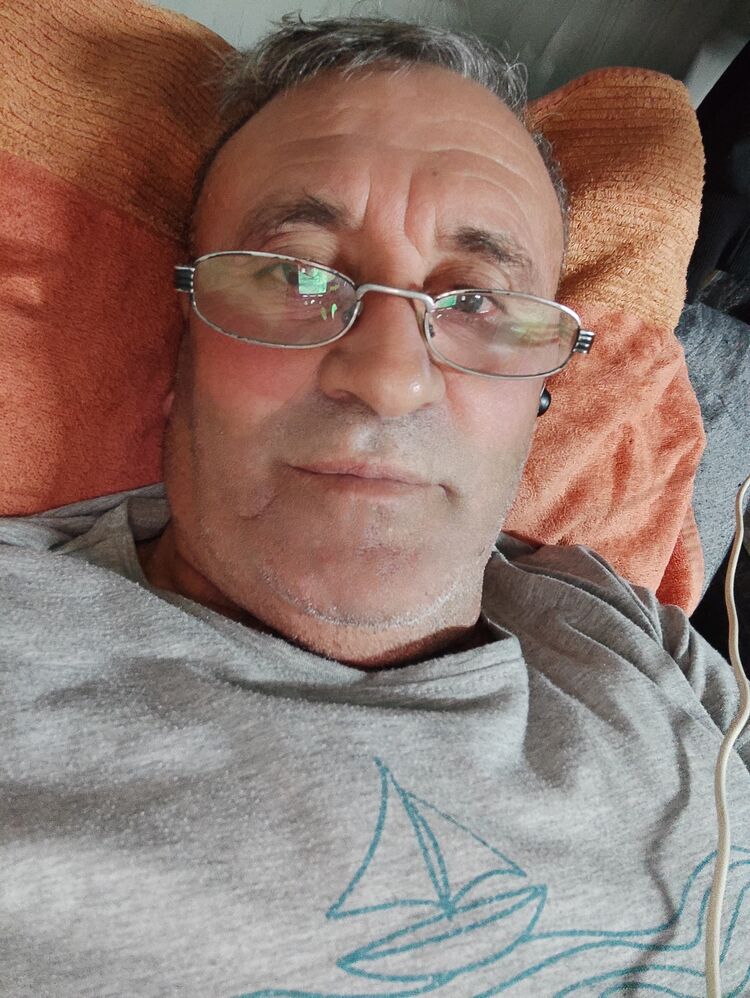  48796049  Erdogan, 54 ,    