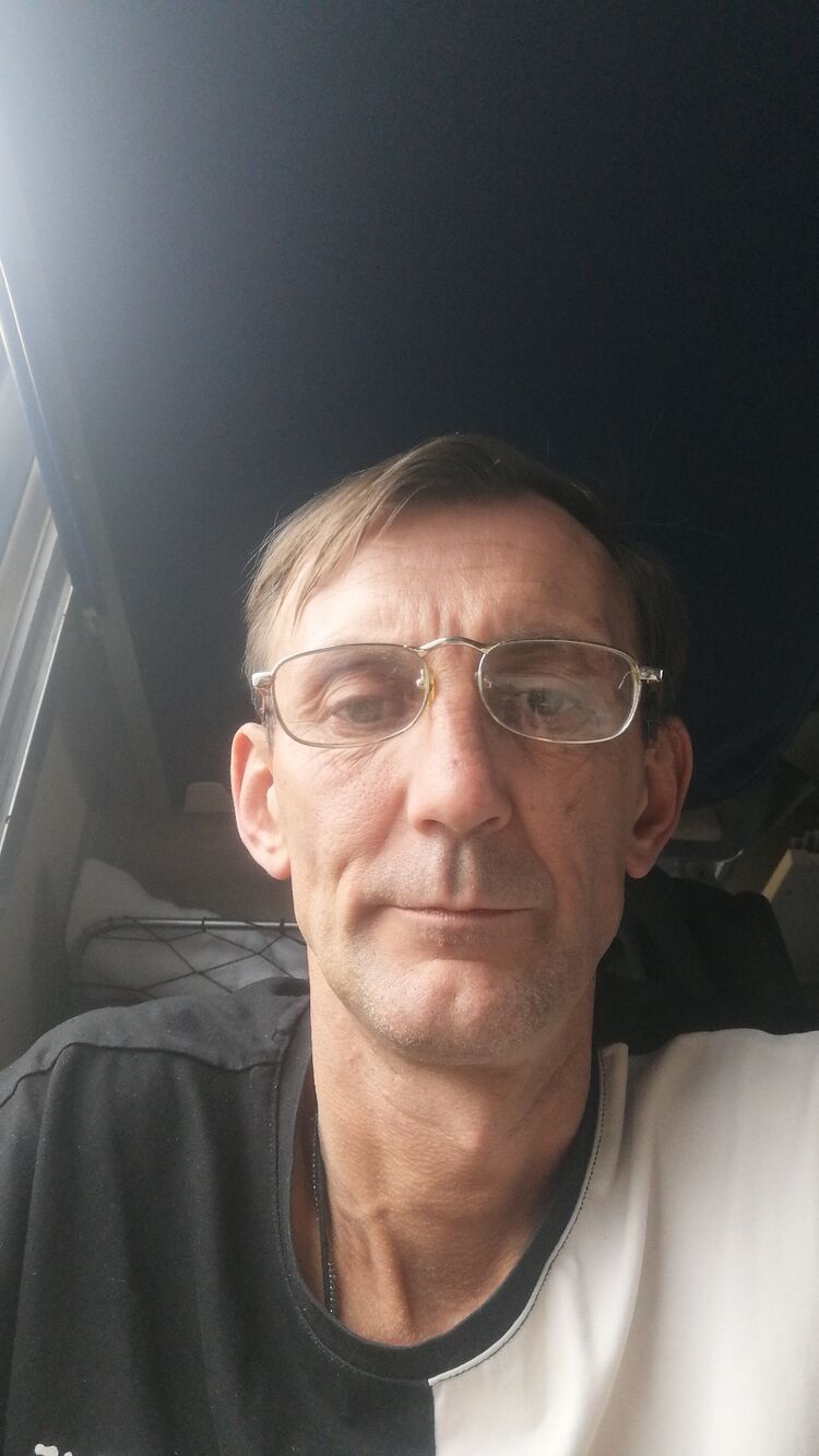  47045399  OLEG, 46 ,    