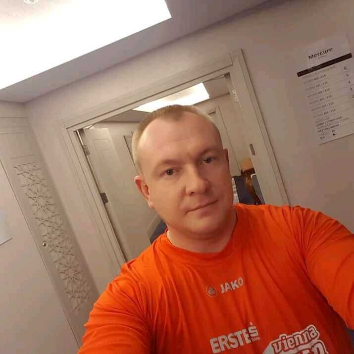  ,   Felix anselm, 43 ,   ,   