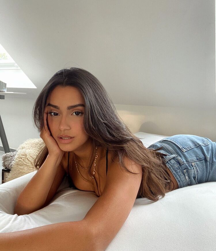  -,   , 30 ,     , c 