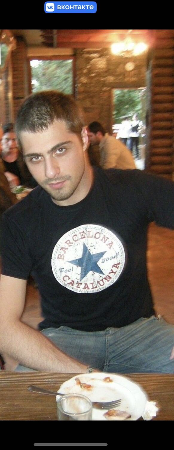  43878219  GIORGI, 37 ,    