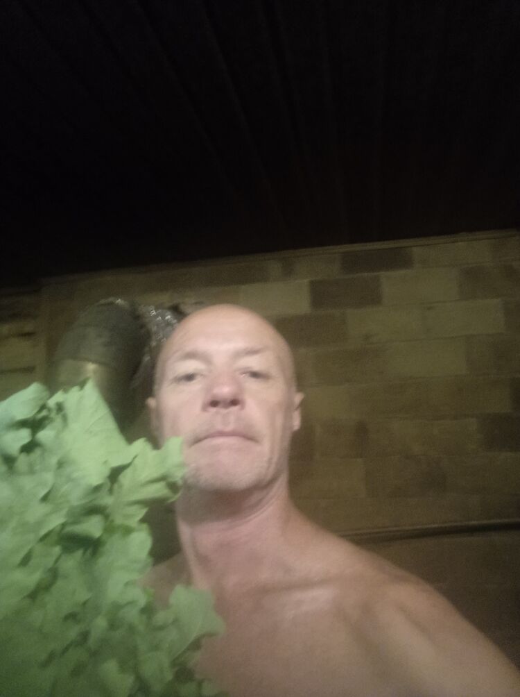  28485749  Eduard, 50 ,    